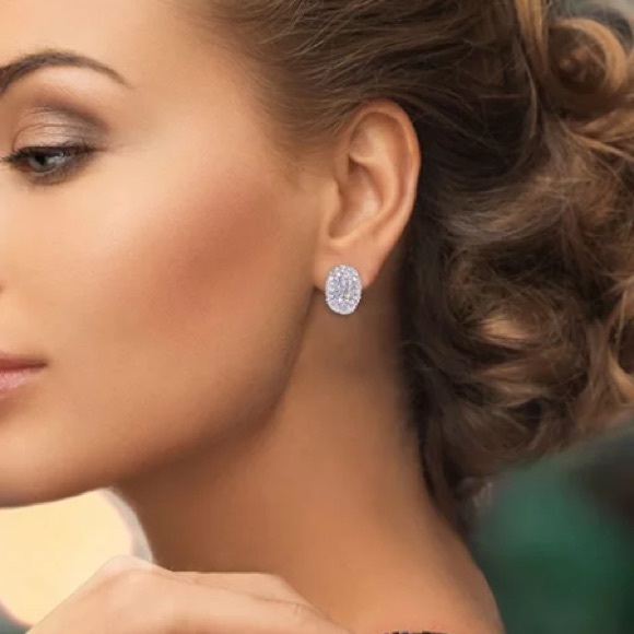 🌟 Rhinestone Elegant Earrings - Picture 5 of 5